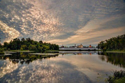Тихвинский монастырь