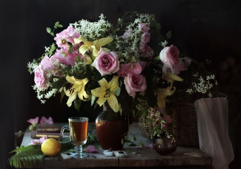 С розами фото превью