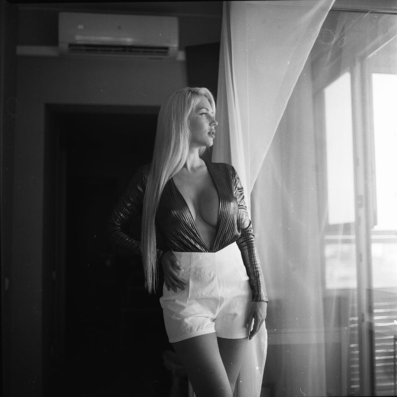 плёнка, портрет, фигура, интерьер, film, body, portrait, interior  фото превью