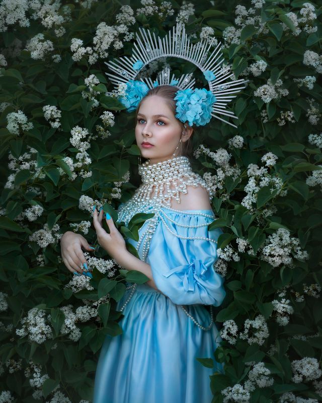 Фотограф Юлия Дюдина, Фотограф Нижний Новгород, арт фотограф,  волшебная фотосессия, фотосессия цветение, фотосессия в сирени, фотосессия в цветении Несмеяна фото превью