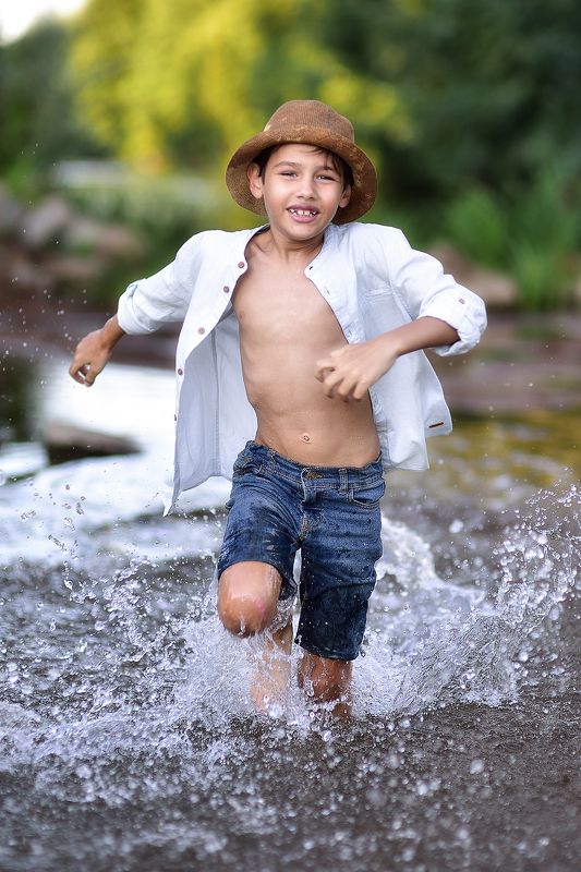 На речке фото превью