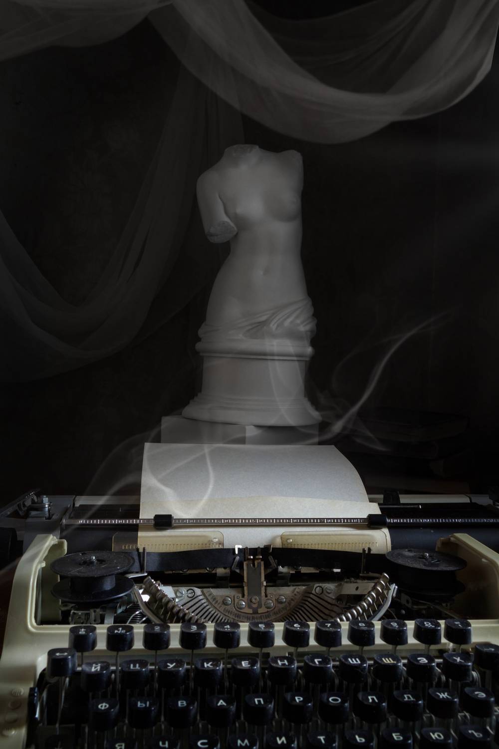 писатель, творчество, вдохновение, творить, творец, романтика, фантазия, скульптура, кабинет, венера, искусство, дым, Игорь Парсаданов