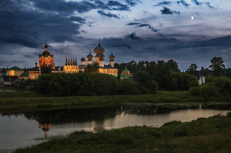 Тихвинский Богородичный Успенский монастырь фото превью