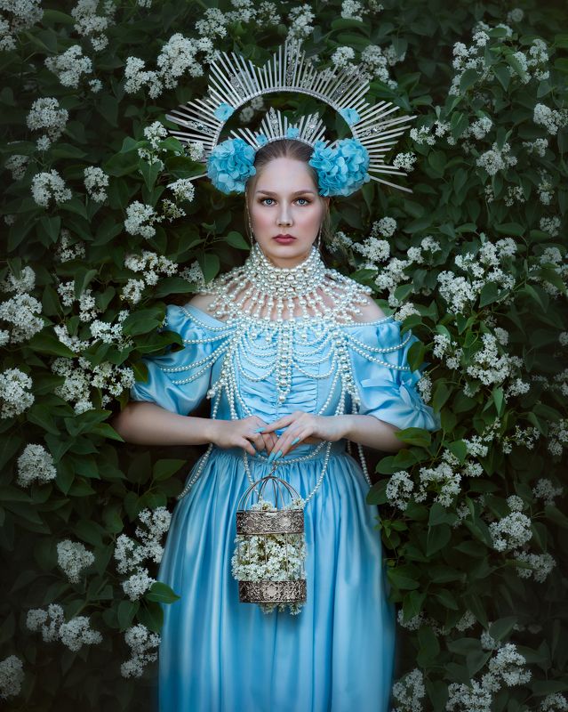 Фотограф Юлия Дюдина, Фотограф Нижний Новгород, арт фотограф,  волшебная фотосессия, фотосессия цветение, фотосессия в сирени, фотосессия в цветении Несмеяна фото превью