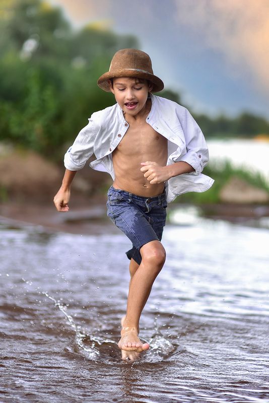 На речке фото превью