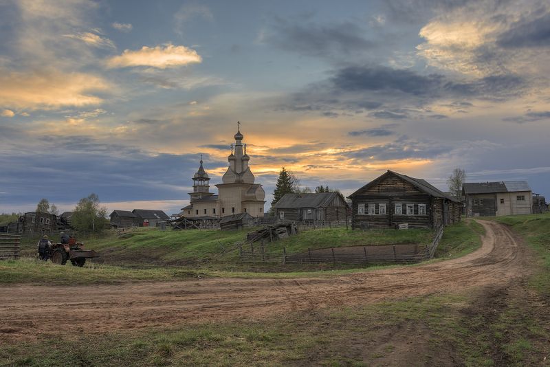 лето, деревня, вечер, церковь, колокольня Вечер. фото превью