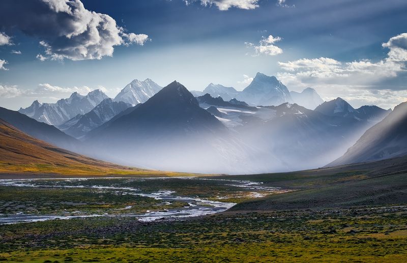 #landscape #valleys #pakistan #mountains #broghil Misty Broghil Valley фото превью
