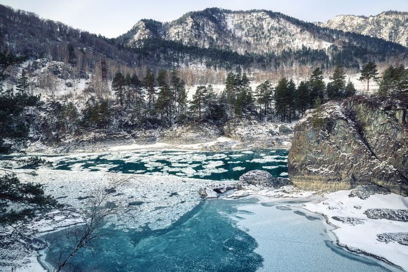 Бирюзовая Катунь в ноябре фото превью