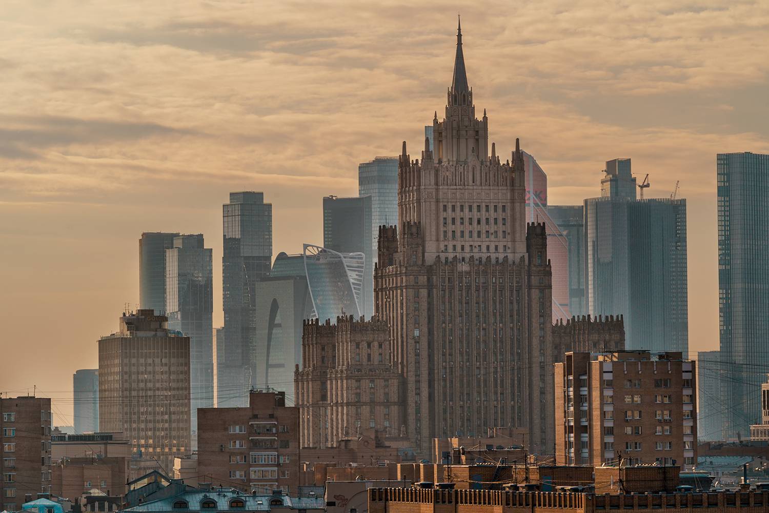 , Лариса Дука