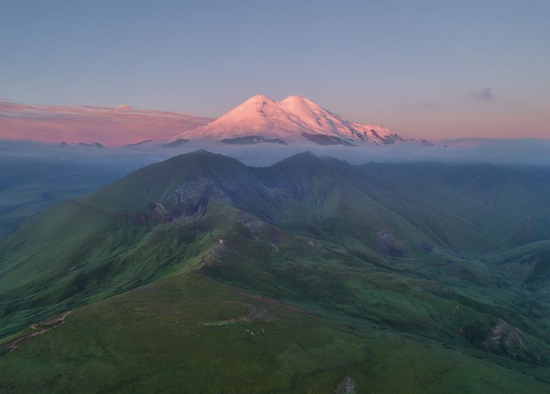 Два фрагмента одного утра фото превью