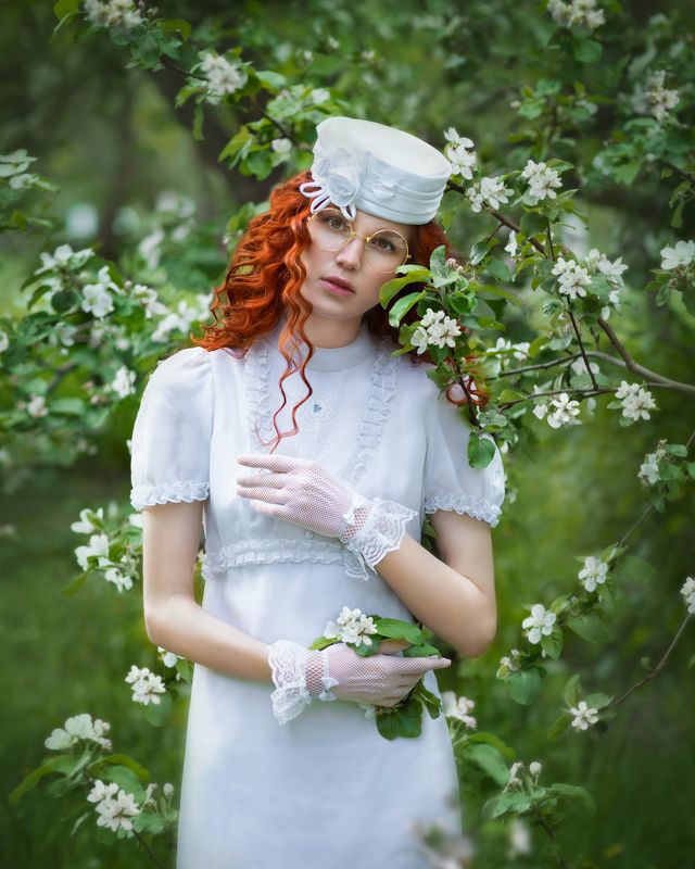 Фотограф Юлия Дюдина, Фотограф Нижний Новгород, арт фотограф,  волшебная фотосессия, фотосессия цветение, фотосессия в яблони, фотосессия в цветении Мечтательница фото превью