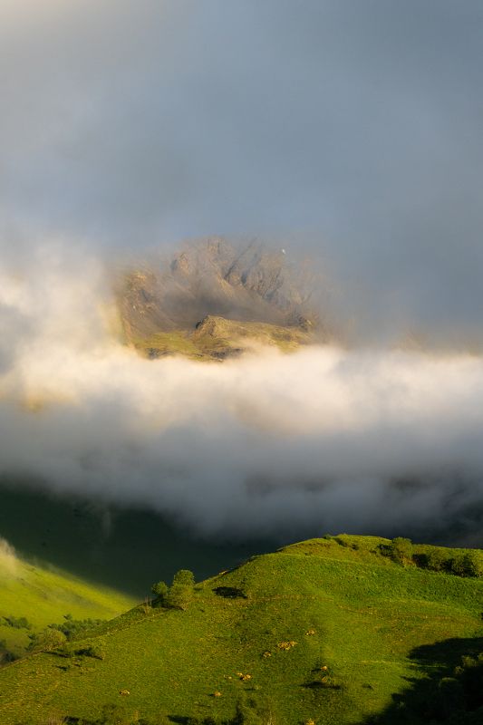 mountains Soft light фото превью