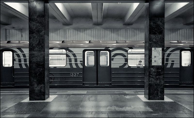 Метро фото превью