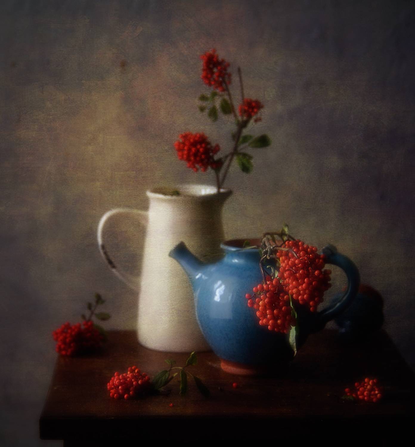 натюрморт,бузина,ягоды,чайник,кувшин,керамика,лето, Наталия К