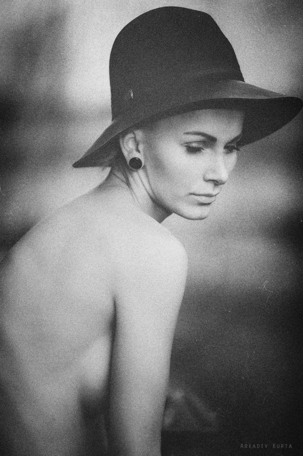 Аркадий курта, Арт, Берлин, Жанровый портрет, Набережная, Ню.обнаженная натура, Портрет девушки, Улица, Черно-белая фотография, Шпрее, Аркадий Курта