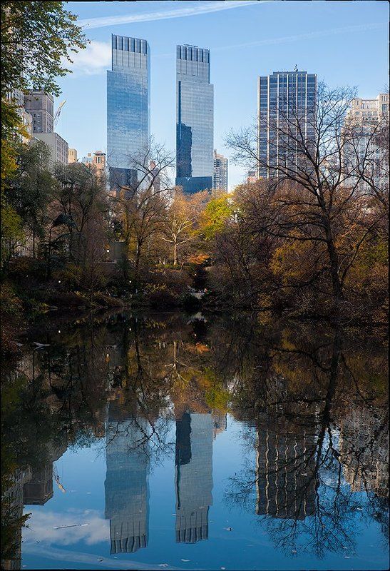 Хатинка бiля ставку фото превью