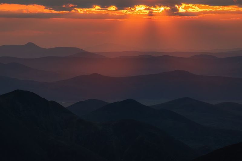 Тысячи и миллионы лет в линиях фото превью