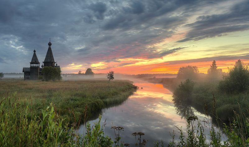 лето, утро, пруд, деревня, церковь, колокольня Саунино фото превью
