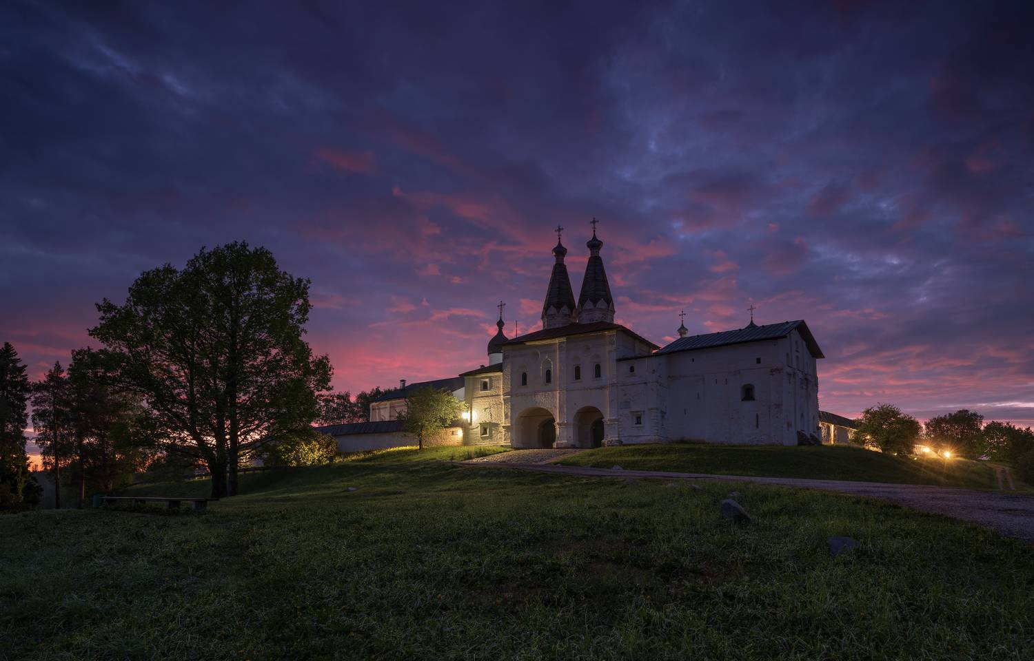 ферапонтово, Зверев Олег