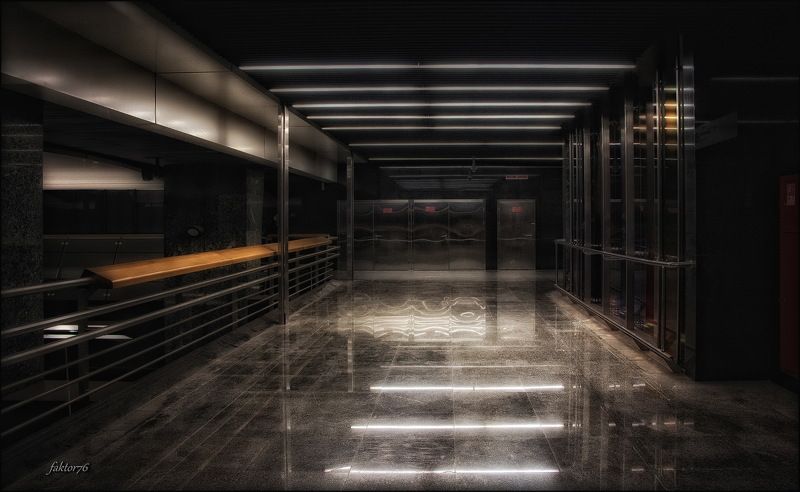 Переход в метро фото превью