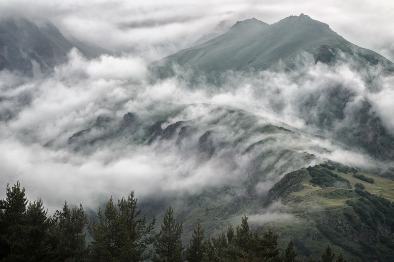 Clouds Over The Mountains фото превью