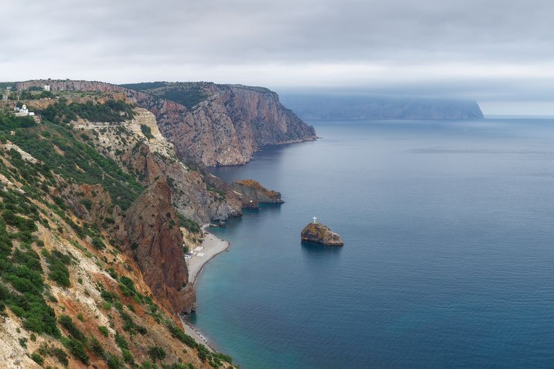 севастополь, фиолент, море, пляж. Несколько дней до летнего сезона. фото превью