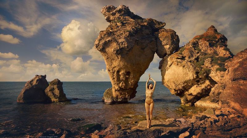 девушка,обнажённая,природа,море,бухта,крым,закат,гармония,грация,настроение Бухта Арка фото превью