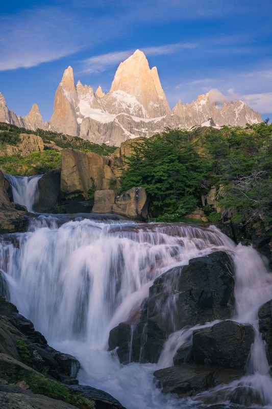 патагония, фицрой, аргентина, утро, водопад, горы Утро в Патагонии фото превью