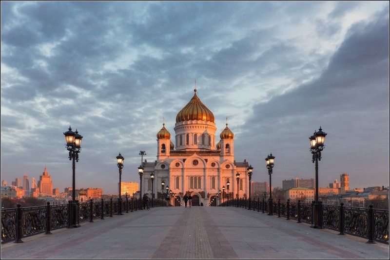россия, москва Утром на Патриаршем фото превью