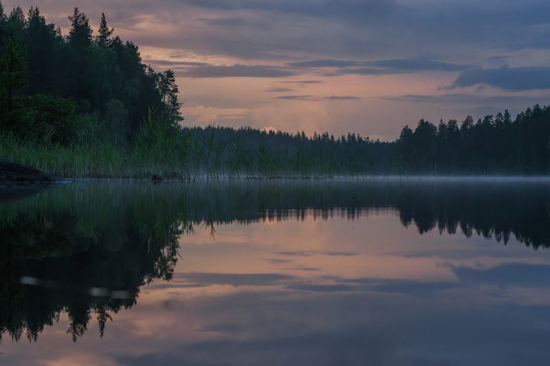 закат, озеро, туман, отражение, зеркало, облака, лес Перед сном фото превью