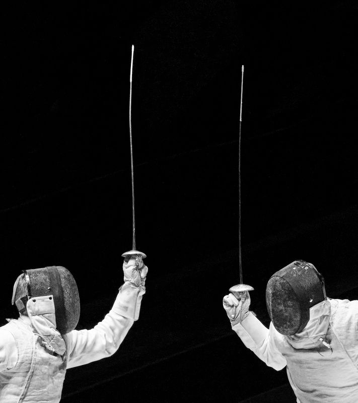 спорт, фехтование, поединок, противостояние, чб, черно-белое, sport Шпаги звон, как звон бокала фото превью