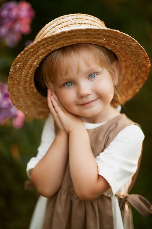 детский портрет, девочка в шляпе, ребёнок, портрет Ася фото превью