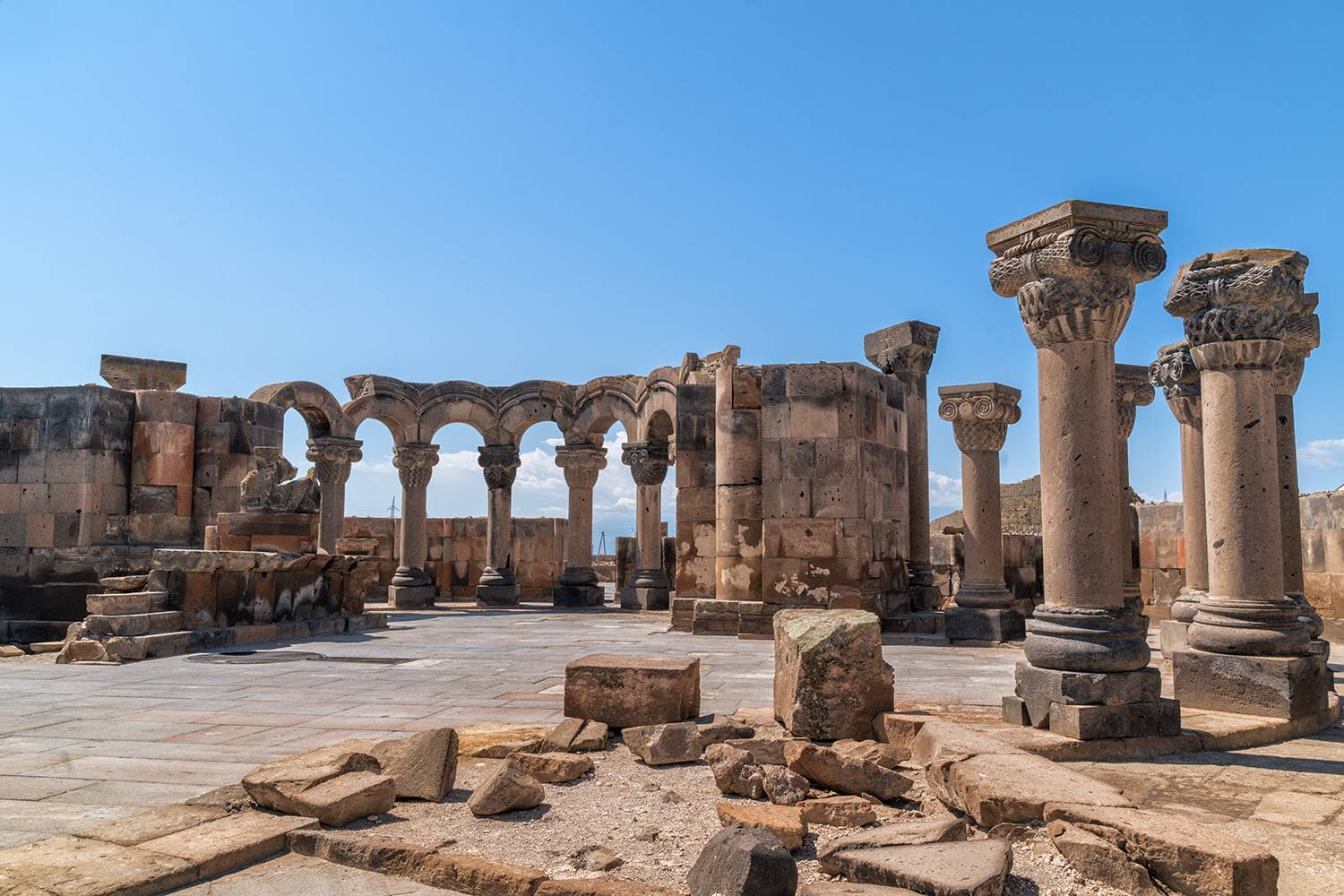 , Лариса Дука