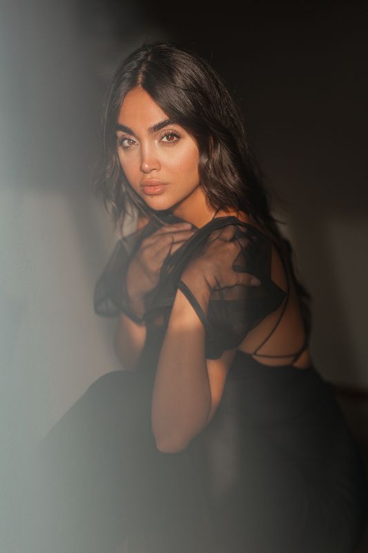 parisa фото превью