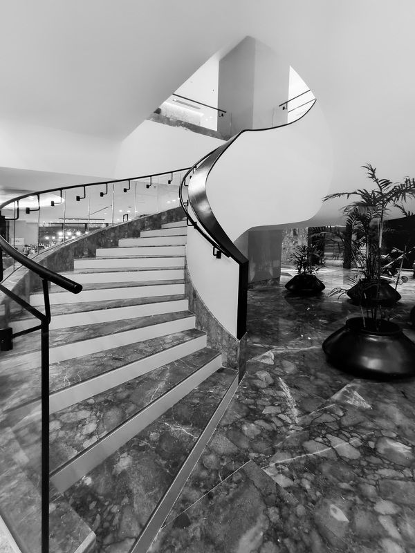 Staircase фото превью