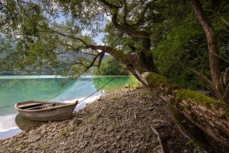 Lago Di Santa Croce, Belluno, Italy фото превью