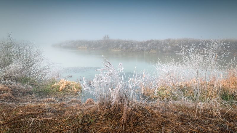 горизонтальный,  нет людей,  фотография,  на улице,  отражение,  горизонт,  вода,  сумерки,  река,  панорамный,  пейзаж, знаменитое место,  небо,  сумерки,  набережная,  туристические направления,  путешествовать Панорамы Хопра фото превью