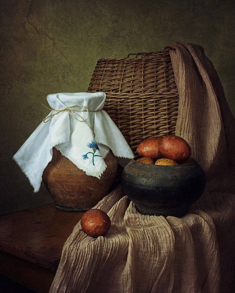натюрморт, картошка, чугунок, крынка, корзина, Ирина Приходько