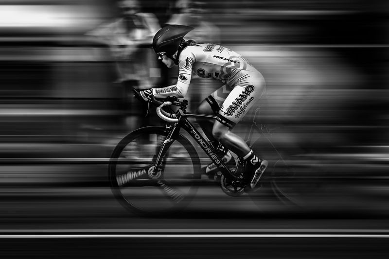 B&w, Bicycle, Bike, Circuit, City, Girl, Race, Sport, Street Pure focus фото превью