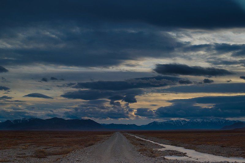 дорога, путь, тундра Ближе к горам фото превью