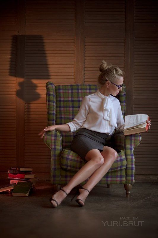 В читальном зале фото превью