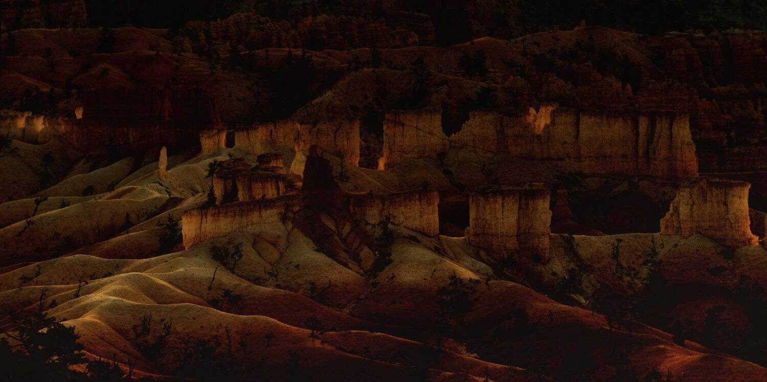 Shining Canyon. Автор: KIM SUK EUN , KIM SUK EUN