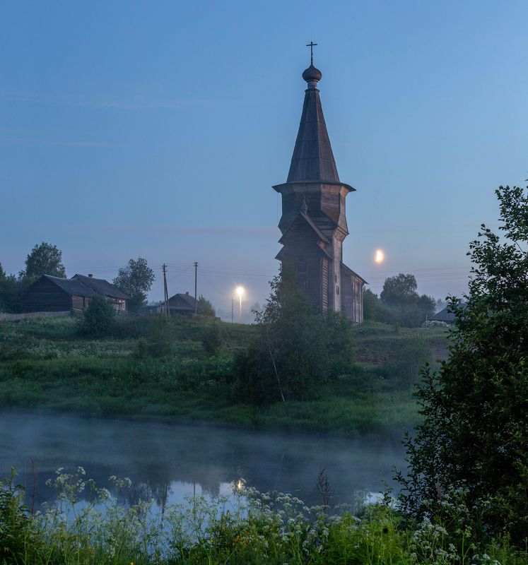 деревня, север, луна, ночь, пейзаж, белая ночь Белая ночь в северной деревне фото превью