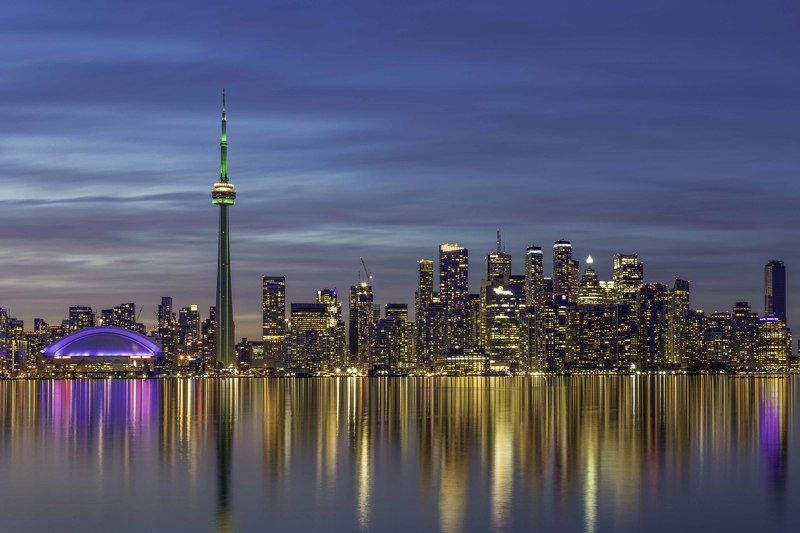 Toronto at night фото превью