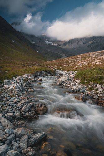 Mauntains river.
