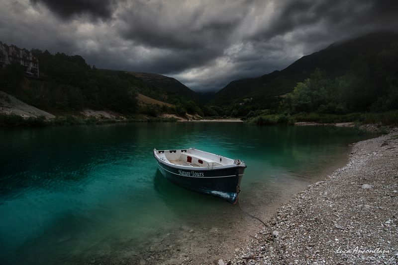 Fiastra lake фото превью