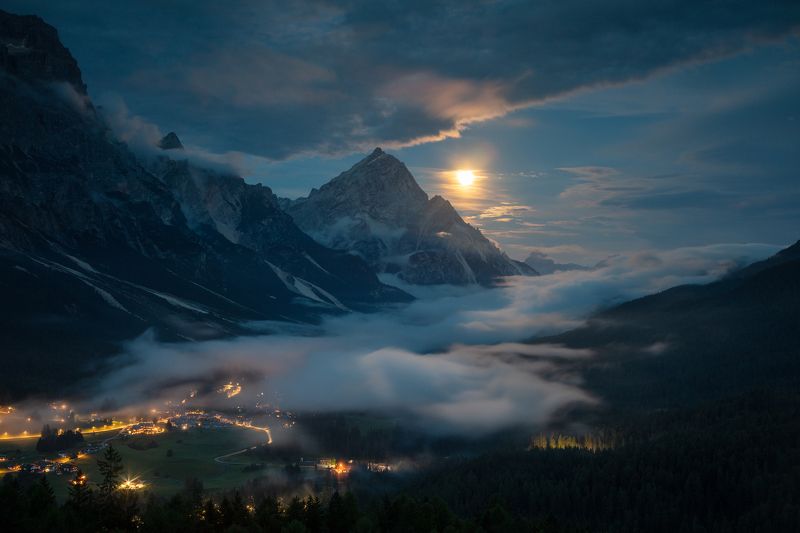 alps, italy, dolomites, passo, mountains, werewolf time, moon, night Werewolf Time фото превью