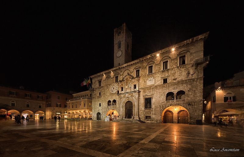 city street urban marche region italy night Ascoli Piceno фото превью