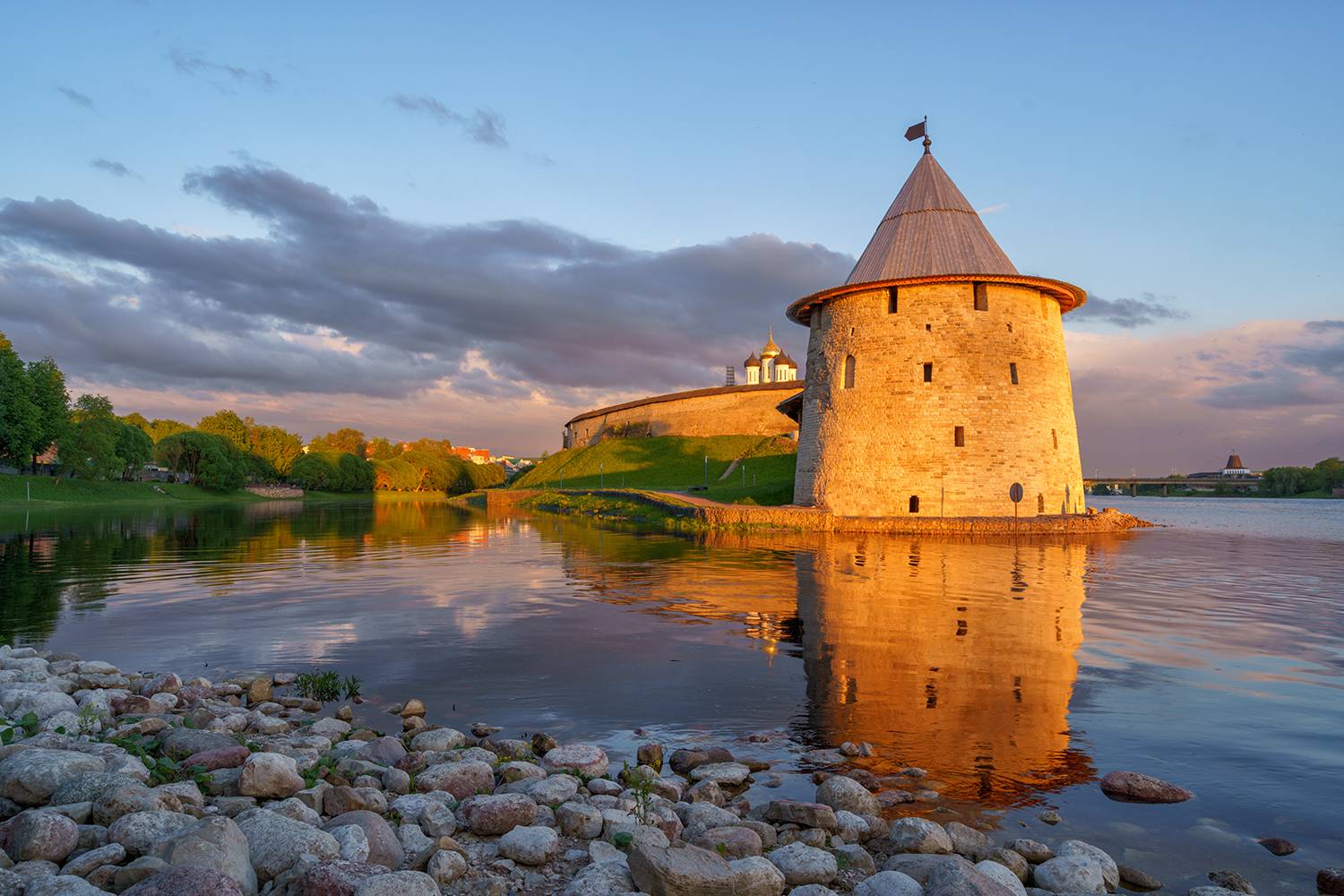 , Лариса Дука