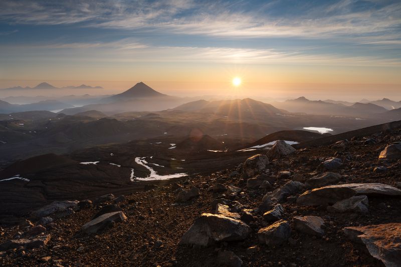 Рассвет на вулкане Горелый. Камчатка фото превью